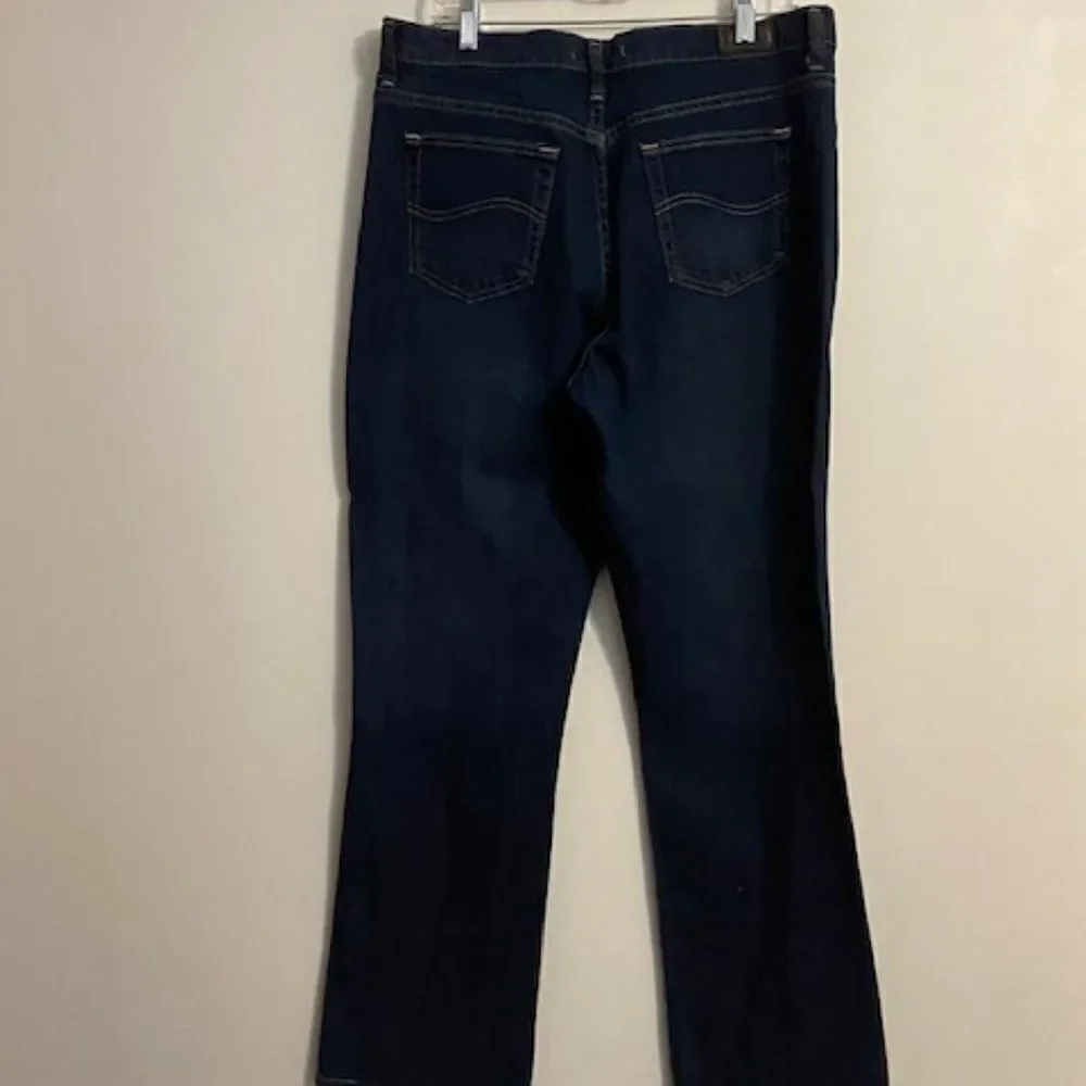 Lee Bootcut at the waist 5 pocket jeans, size 14L